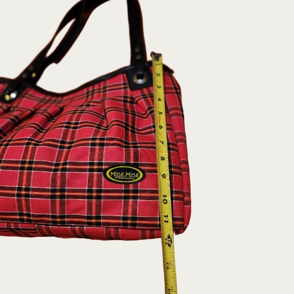 GRUNGE  90's Vintage Red and Black Capacious Tartan Tote with Pleated Design EUC - Picture 11 of 17
